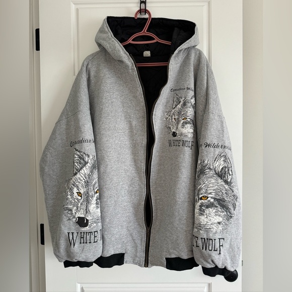 Other - Vintage Wolf Lined Zip-Up Hoodie (3XL/XXXL)